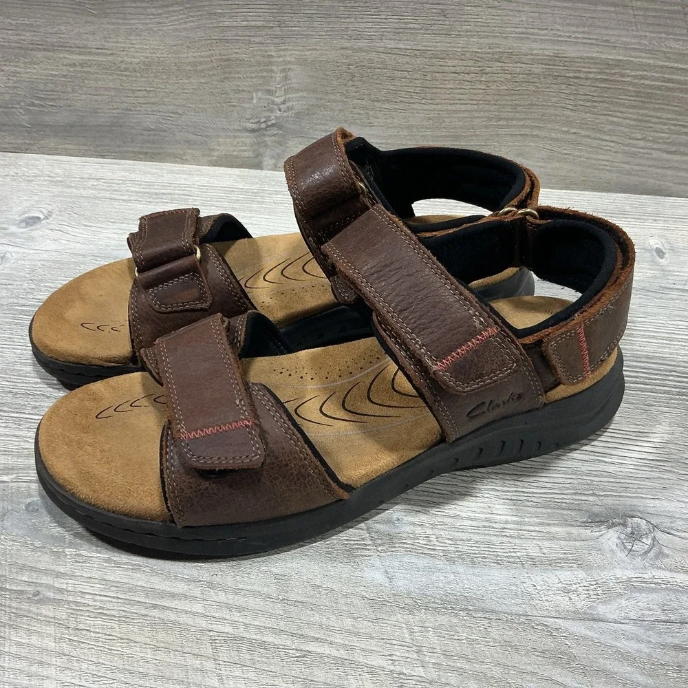Clarks Hapsford Creek Mens Size 8 M Brown Classic Beach Outdoor Leather Sandals